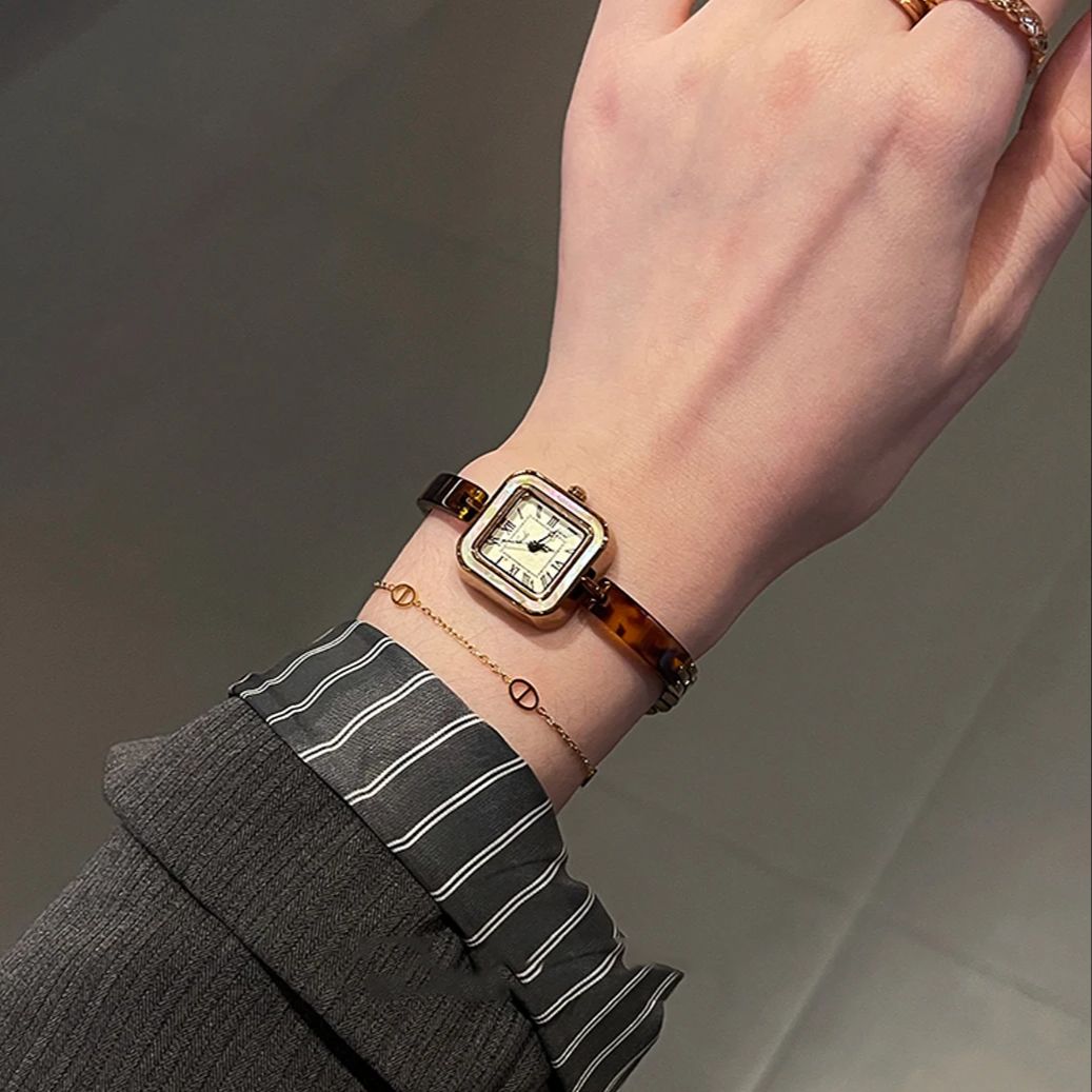 Luxury Vintage Women's Watches - Luxury Watch Safe 评论和价格