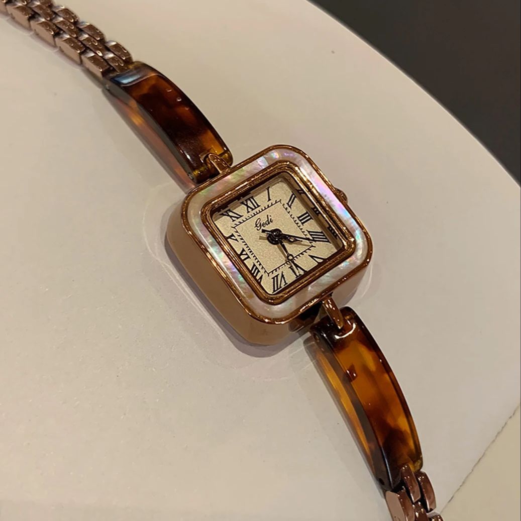 Luxury Vintage Women's Watches - Luxury Watch Safe 评论和价格