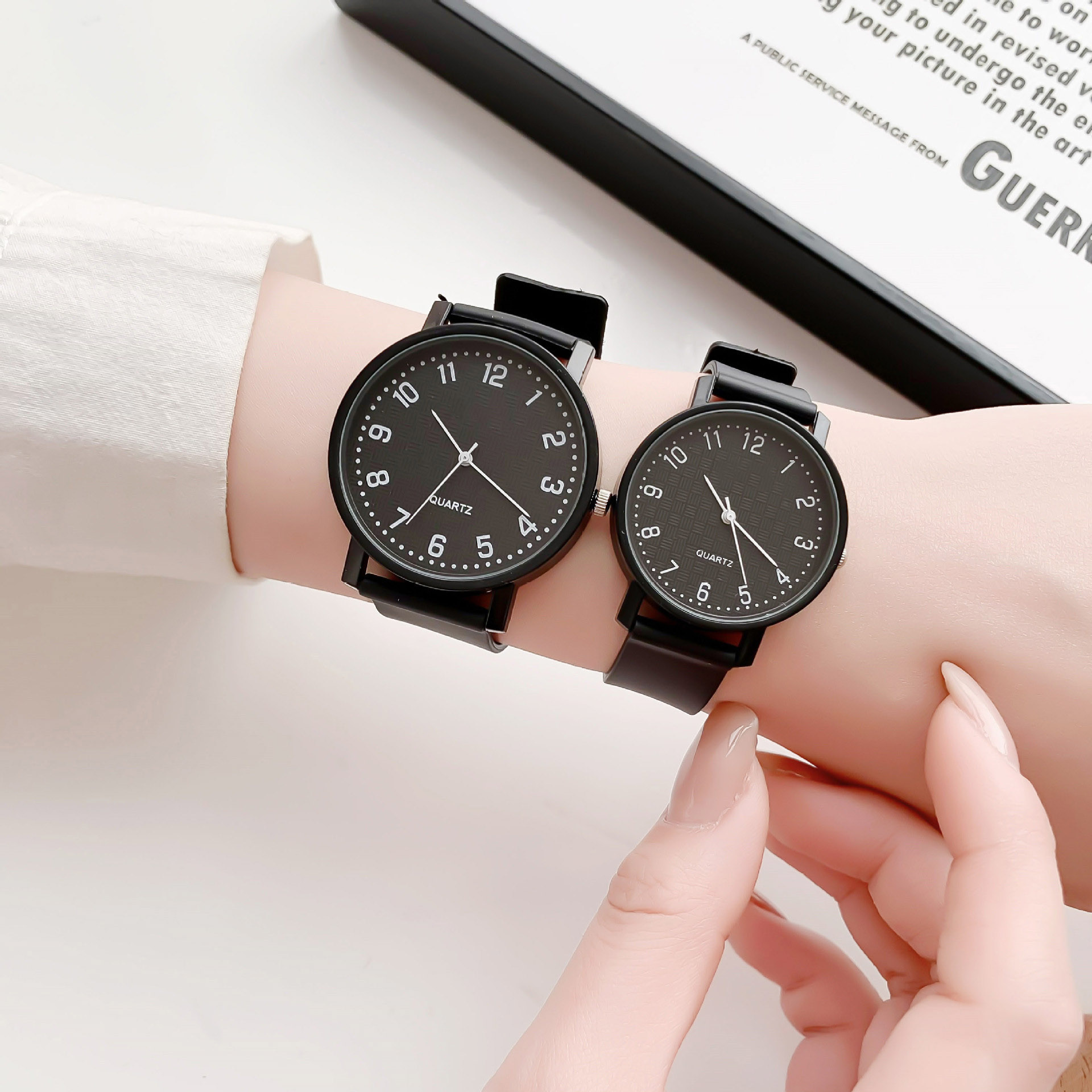 Simple Black Watch Quartz Watc - Luxury Watch With Leather Strap 评论和价格
